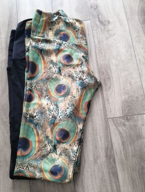 Bundle, 2 pair Onzie Mid Rise Pants